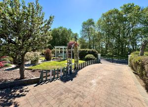 Photo 49- click for photo gallery